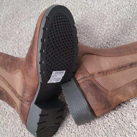 Clarks Orinoco Club Boot in Brown Snuff - Picture 6 of 7